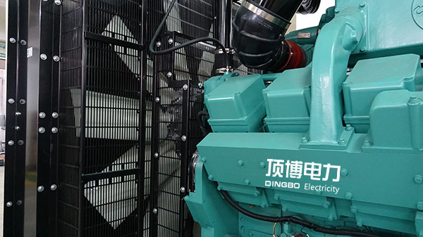 關(guān)于柴油發(fā)電機(jī)組冷卻系統(tǒng)，選擇風(fēng)冷or水冷？